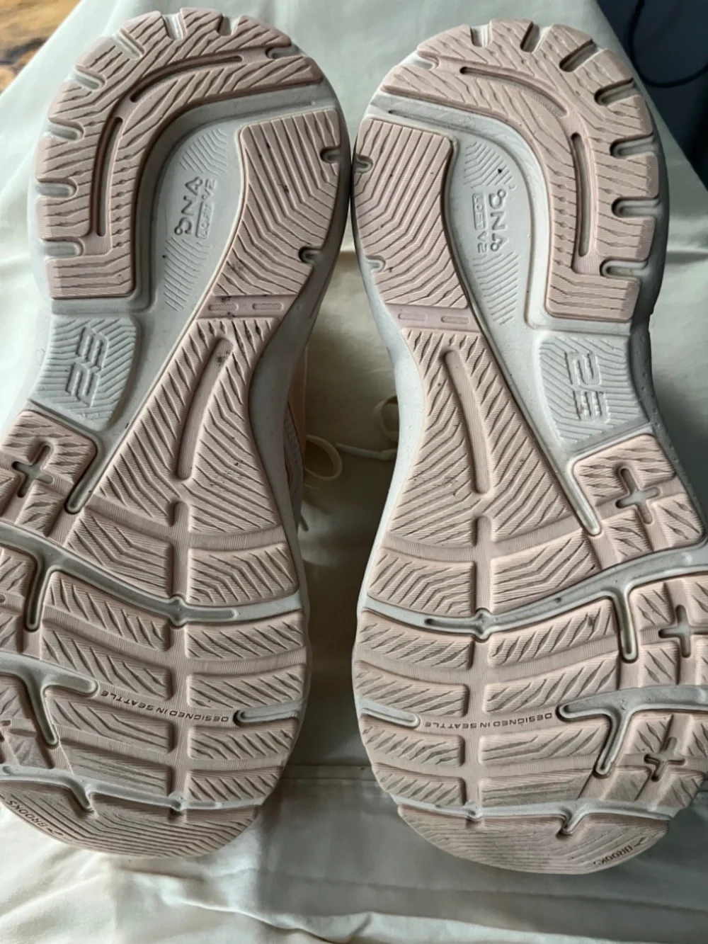 Brooks very clean